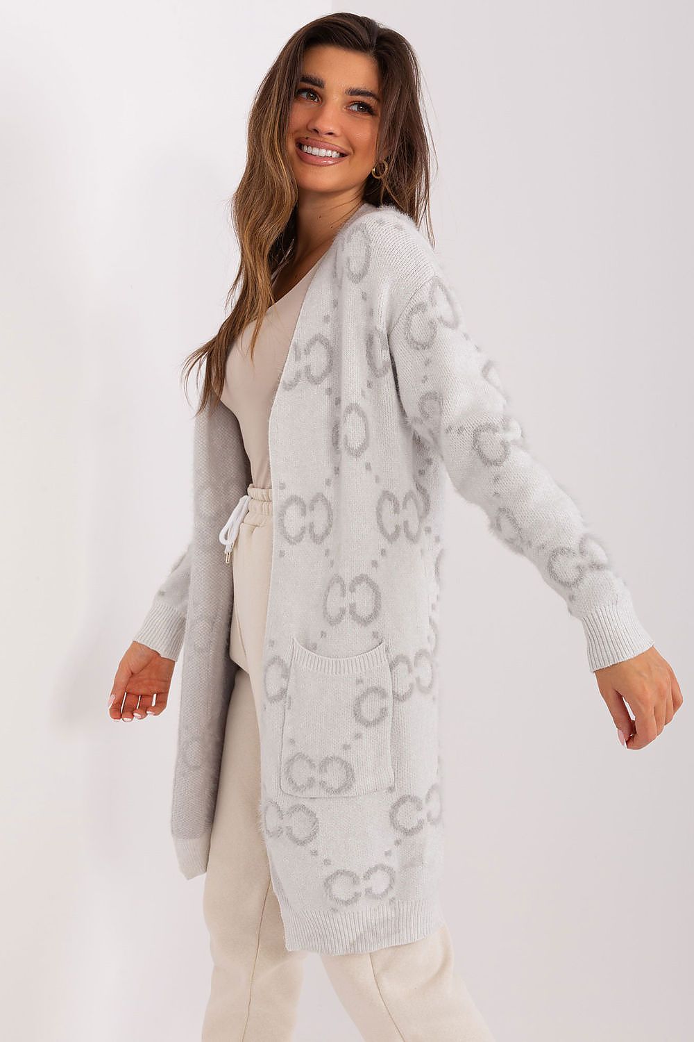 Knitted Cardigan with Practical Pockets - Michelle & Kenza Co.