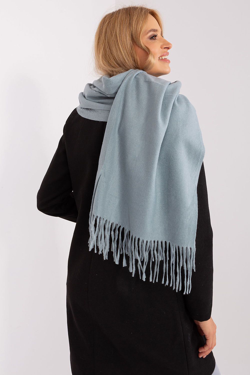 Chic Long Scarf - Tasselled