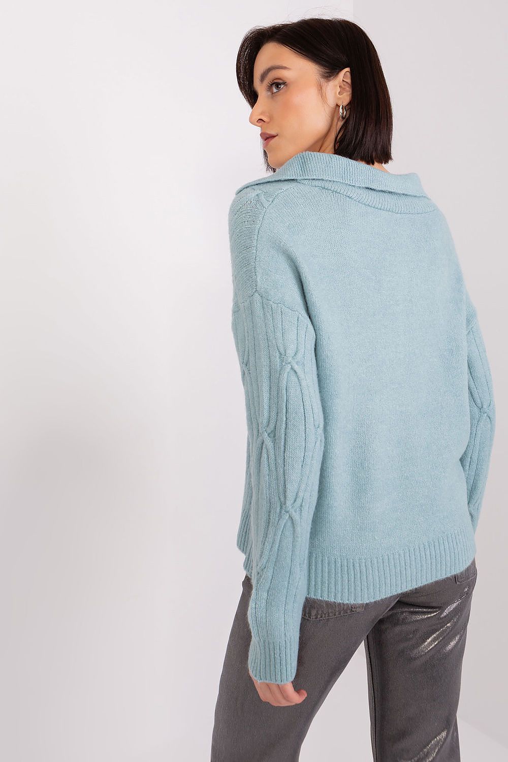 Acrylic Jumper with Elegant Collar - Michelle & Kenza Co.