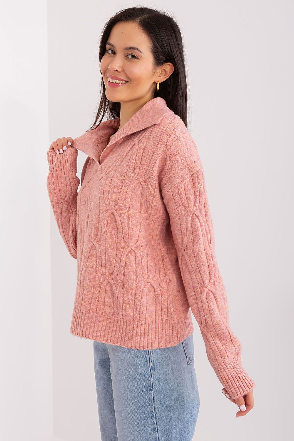 Elegant Collar Acrylic Sweater