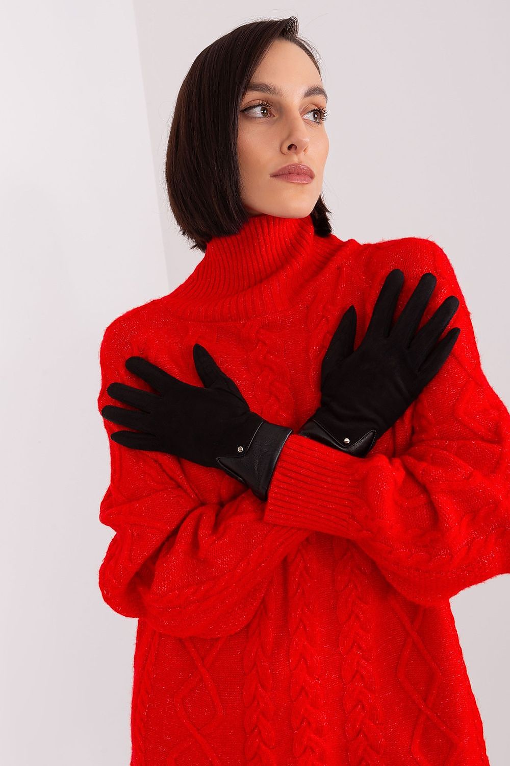 Embroidered Gloves with Touchscreen Capability - Michelle & Kenza Co.