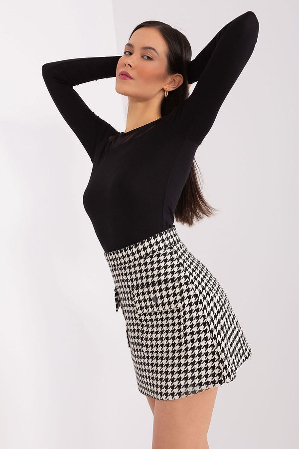 Elegant Checkered Mini Skirt