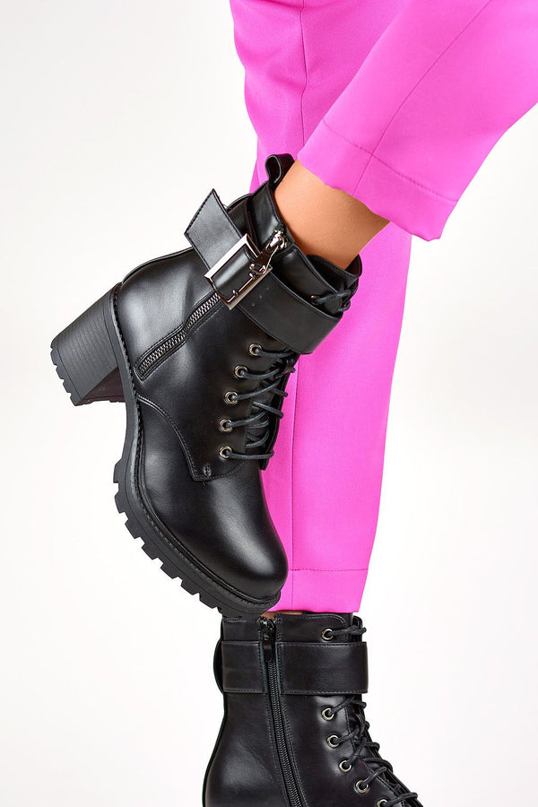 Stylish Heeled Winter Boots