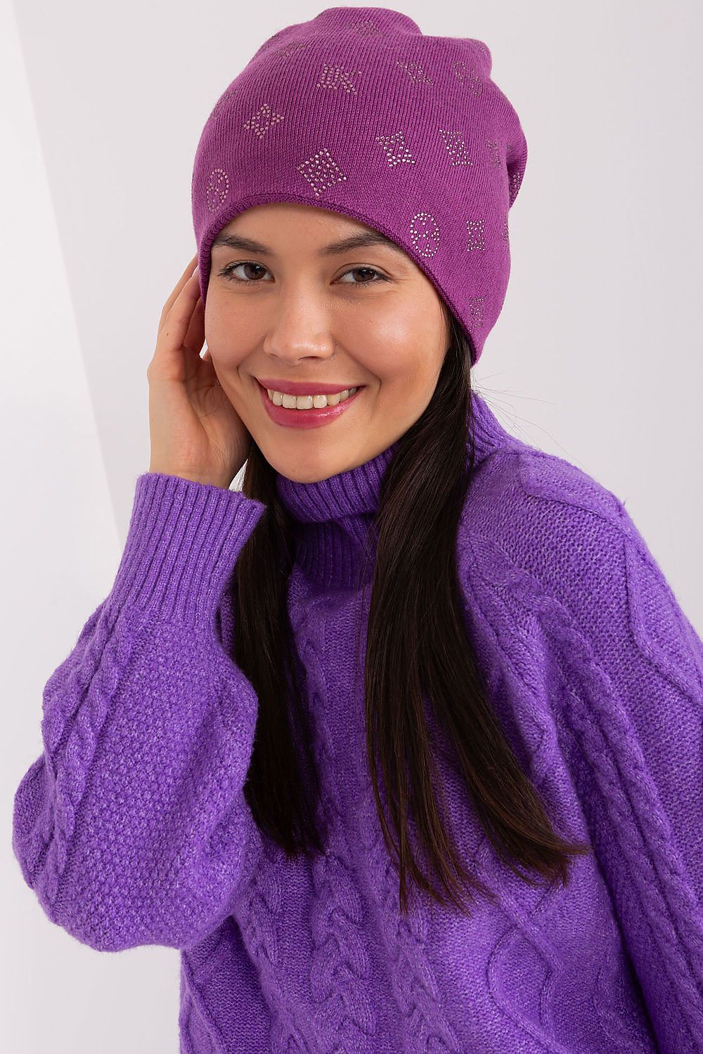 Cashmere Blend Beanie Hat with Decorative Rhinestone - Michelle & Kenza Co.