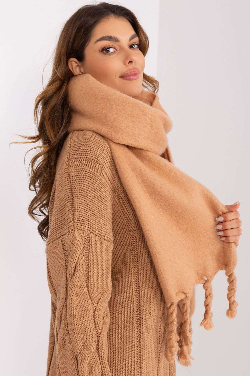 Amelia Tassel Trim Scarf