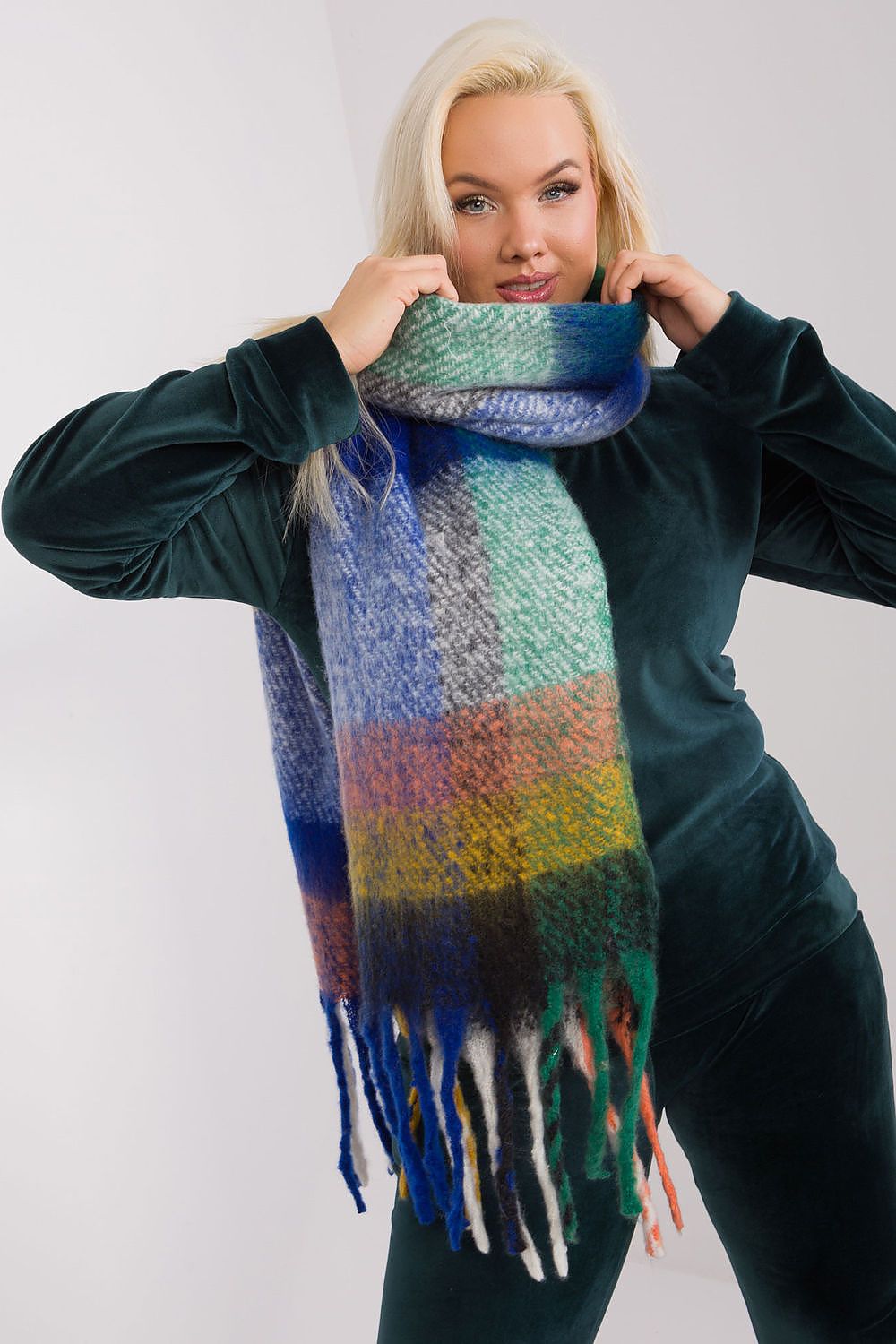 Plaid Scarf with Tasselled Edges - Michelle & Kenza Co.