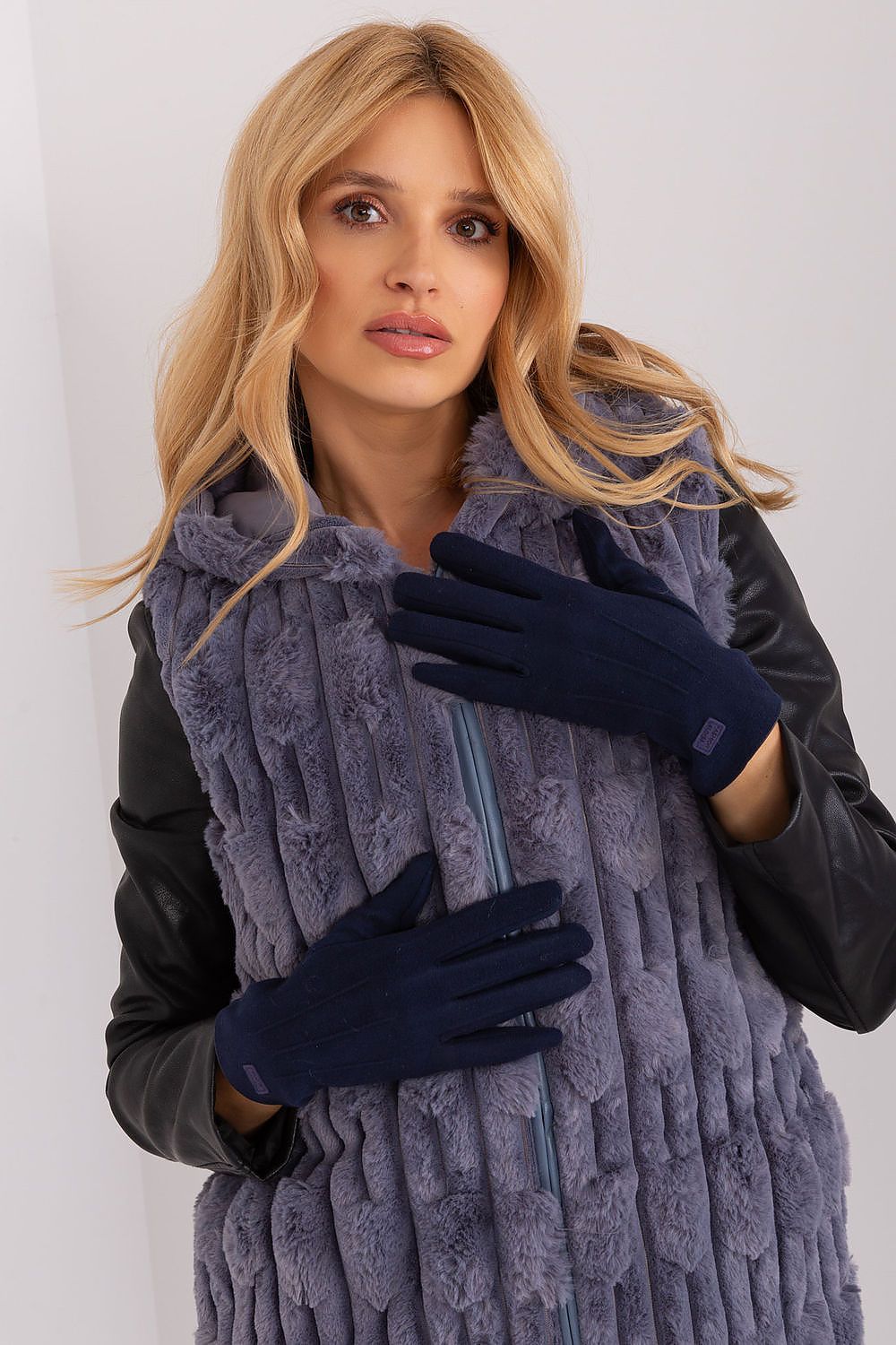 Cotton Gloves with Embroidered Index Finger - Michelle & Kenza Co.