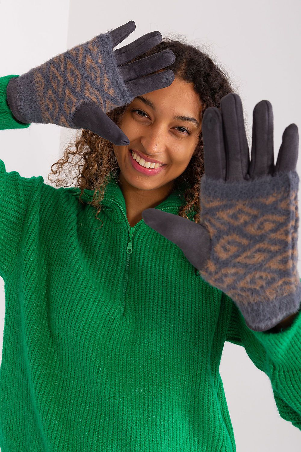 Insulated Gloves - Touchscreen Friendly