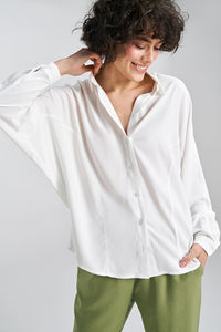 Lightweight Oversize Bat Sleeve Shirt