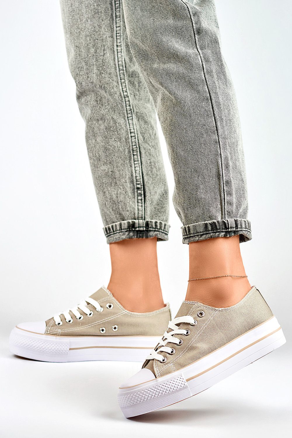 Comfortable Beige Sneakers