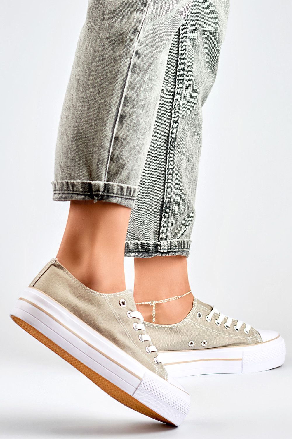 Comfortable Beige Sneakers