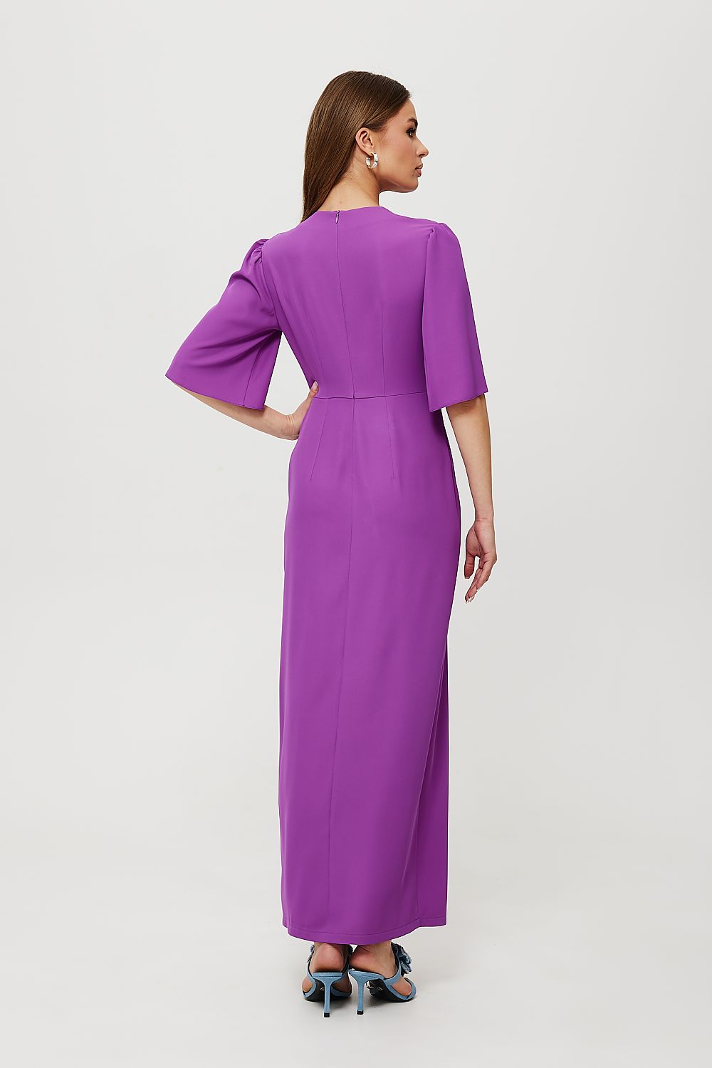 Maxi Dress with V-Shaped Neckline - Michelle & Kenza Co.