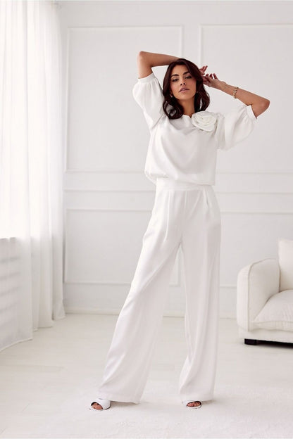 Elegant Wide-Leg Trousers