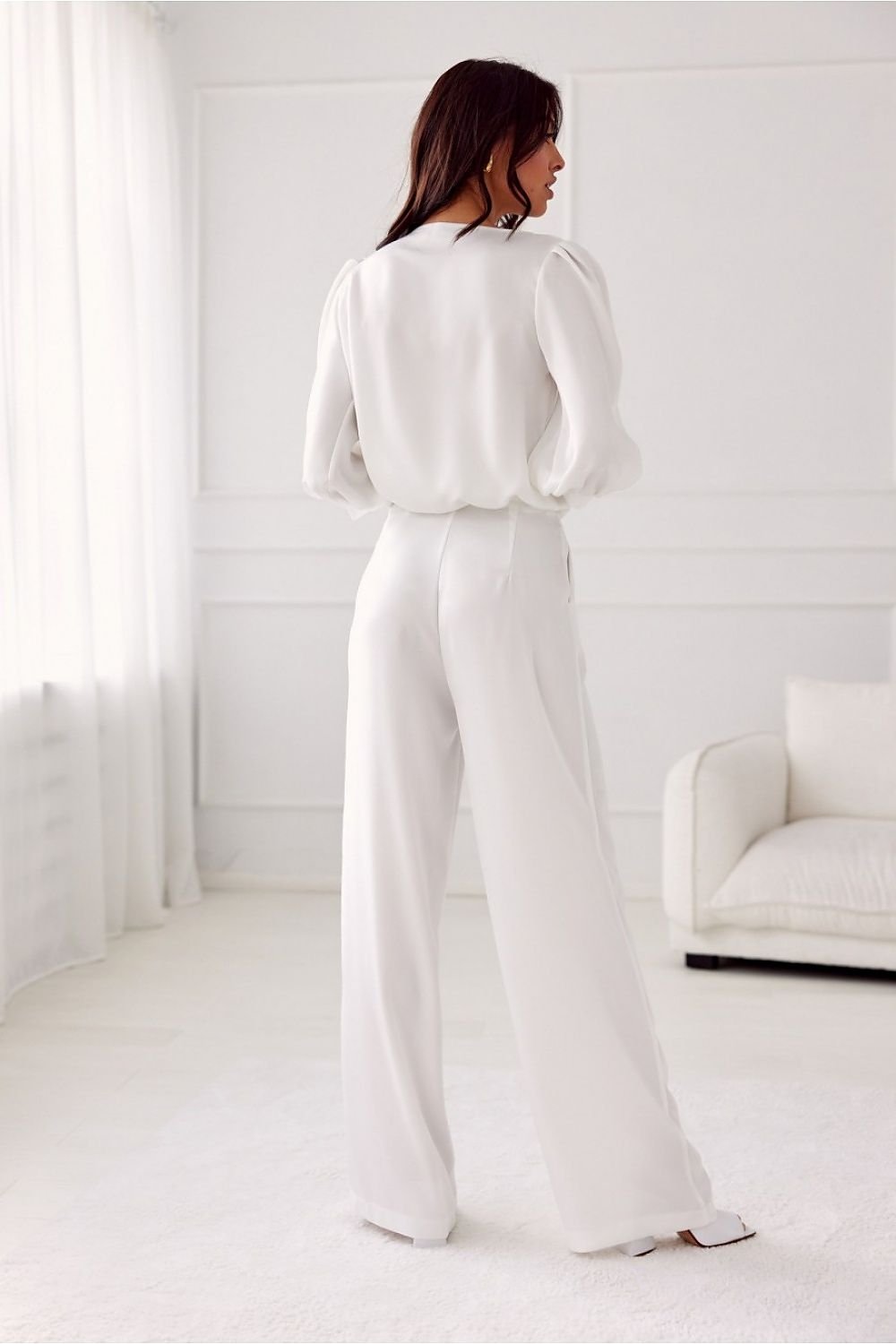 Elegant Wide-Leg Trousers