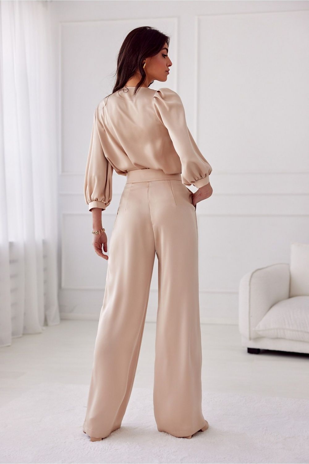 Elegant Wide-Leg Trousers