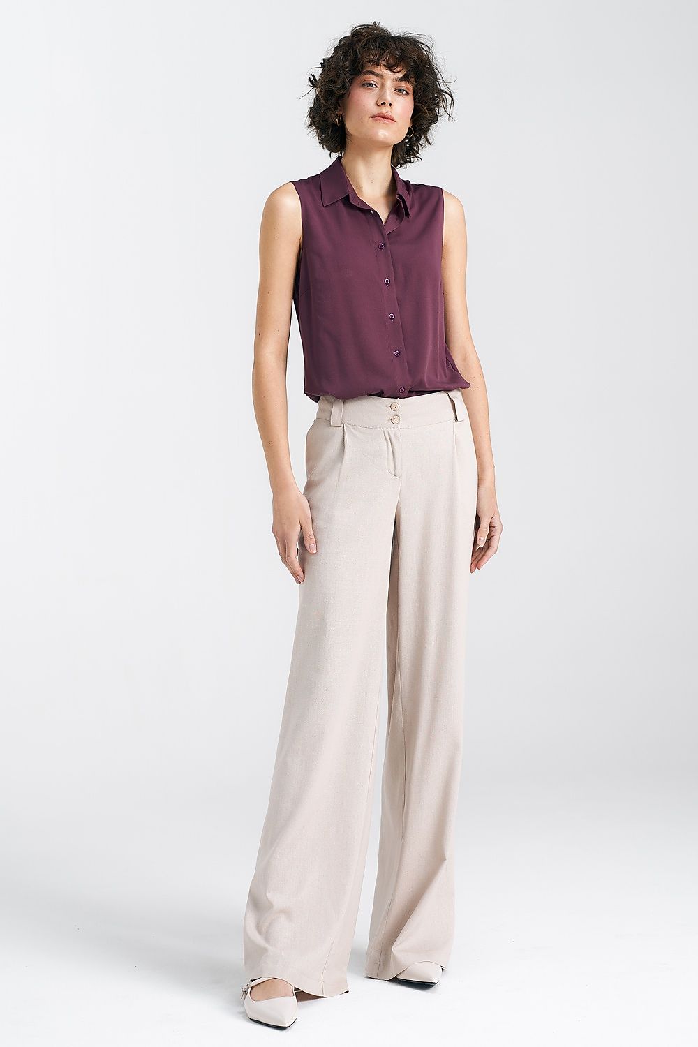 Elegant Sleeveless Viscose Shirt