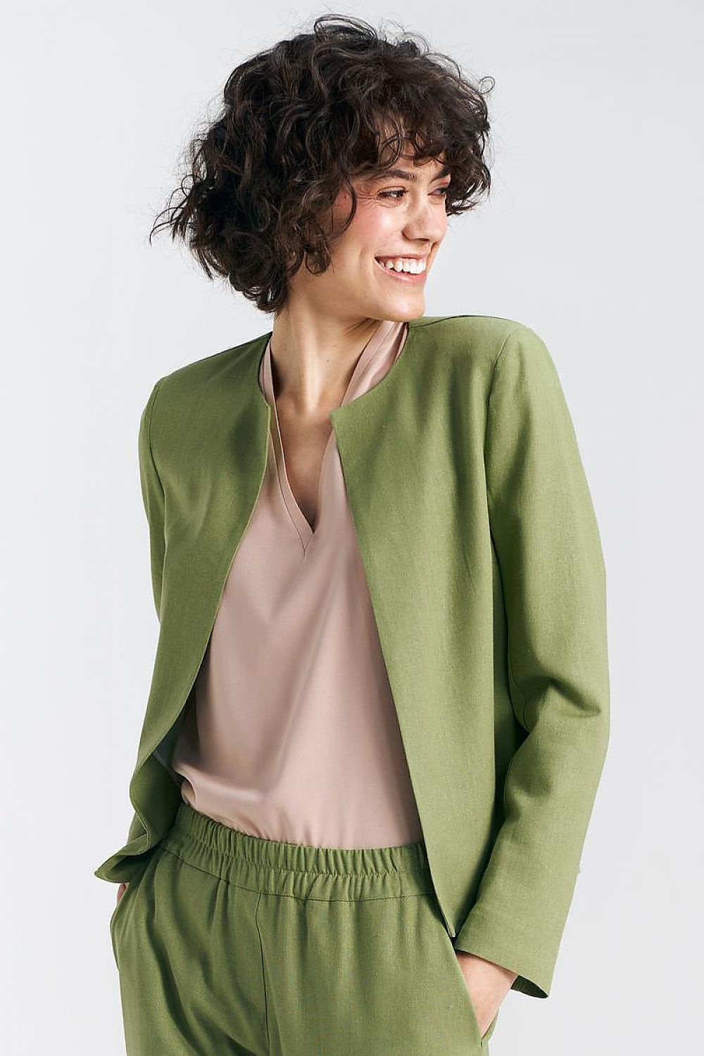 Elegant Boxy Linen Jacket