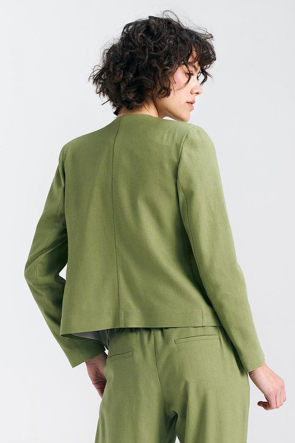 Elegant Boxy Linen Jacket