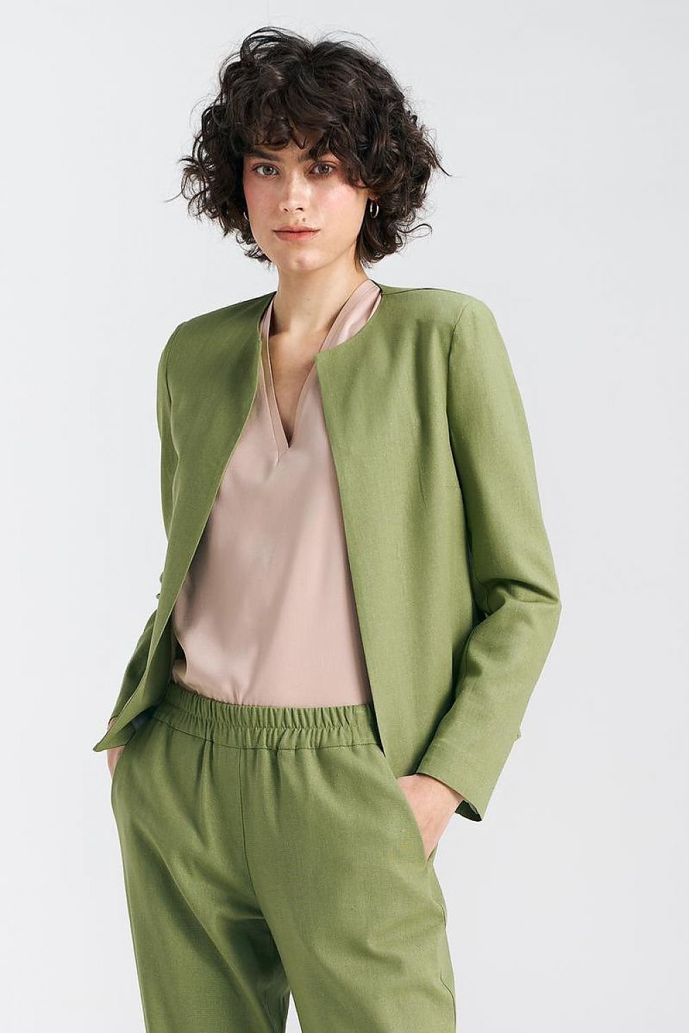 Elegant Boxy Linen Jacket