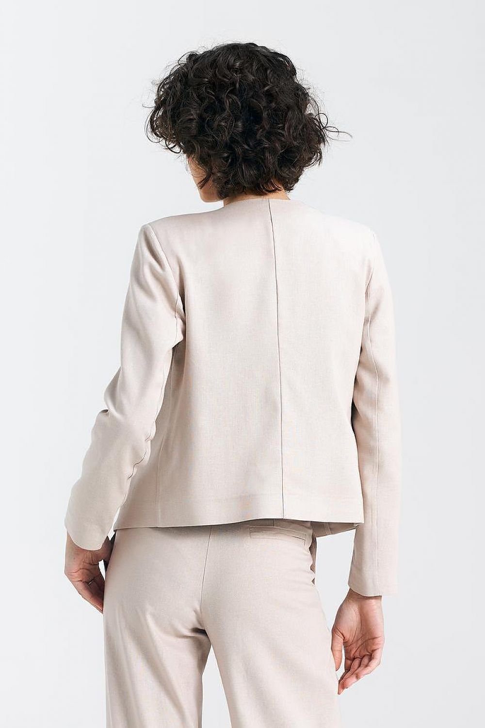 Elegant Boxy Linen Jacket