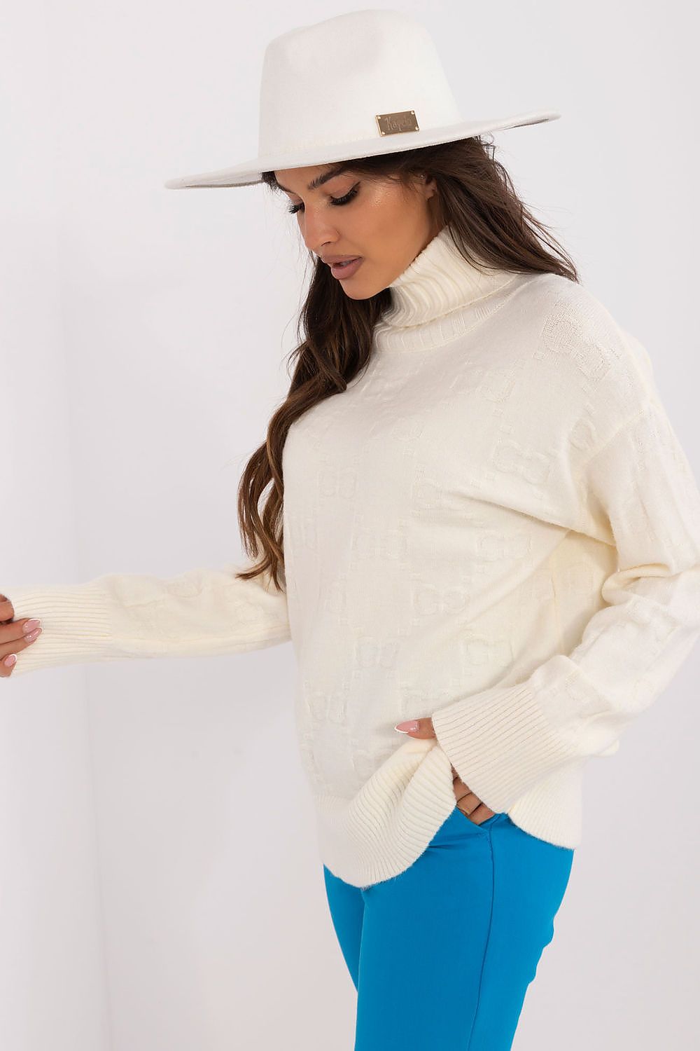 Acrylic Knit Turtleneck Sweater with Unique Texture - Michelle & Kenza Co.