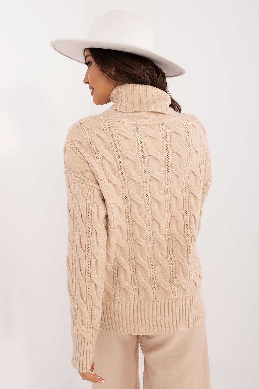 Acrylic Turtleneck Sweater with Long Sleeves - Michelle & Kenza Co.