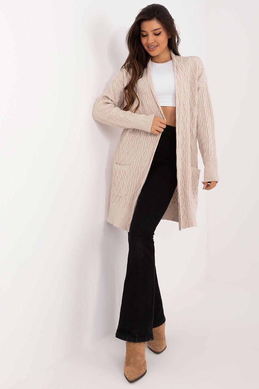 Elegant Long Cardigan with Pockets