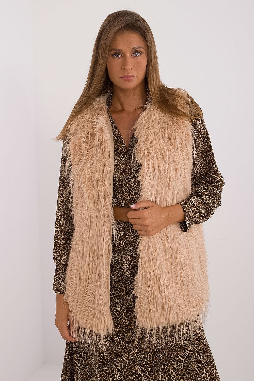 Faux Fur Gilet with Insulated Comfort - Michelle & Kenza Co.