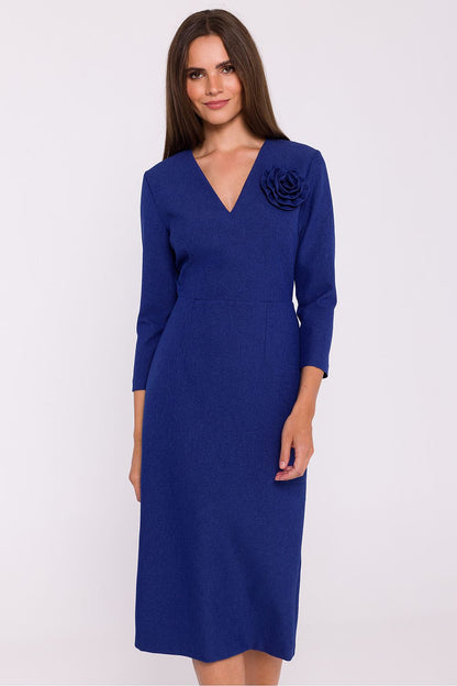 Chic Midi Dress with V-Neckline - Michelle & Kenza Co.