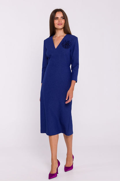 Chic Midi Dress with V-Neckline - Michelle & Kenza Co.