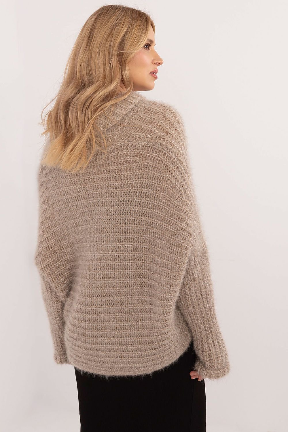 Chic Heart Sweater