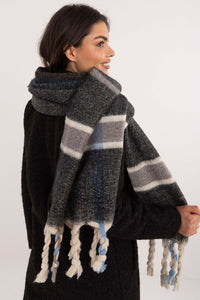 Elegant Scarf - Checkered with Tassels