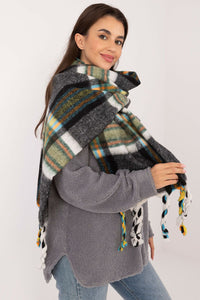 Elegant Scarf with Check Pattern and Tassels - Michelle & Kenza Co.