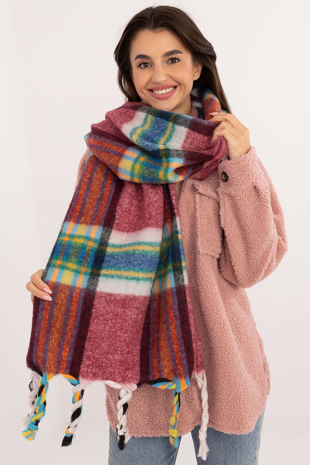 Elegant Scarf with Check Pattern and Tassels - Michelle & Kenza Co.