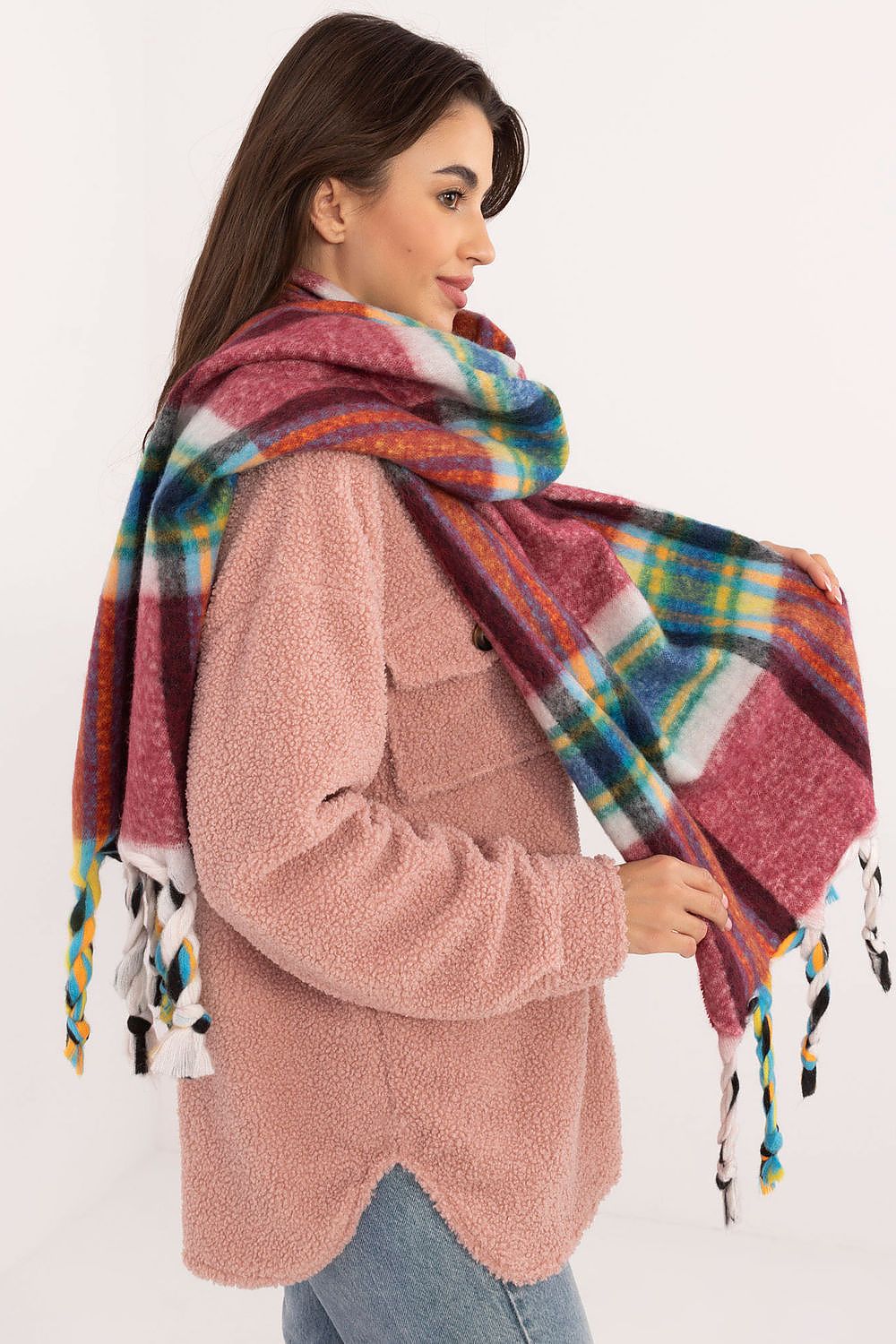 Elegant Scarf with Check Pattern and Tassels - Michelle & Kenza Co.