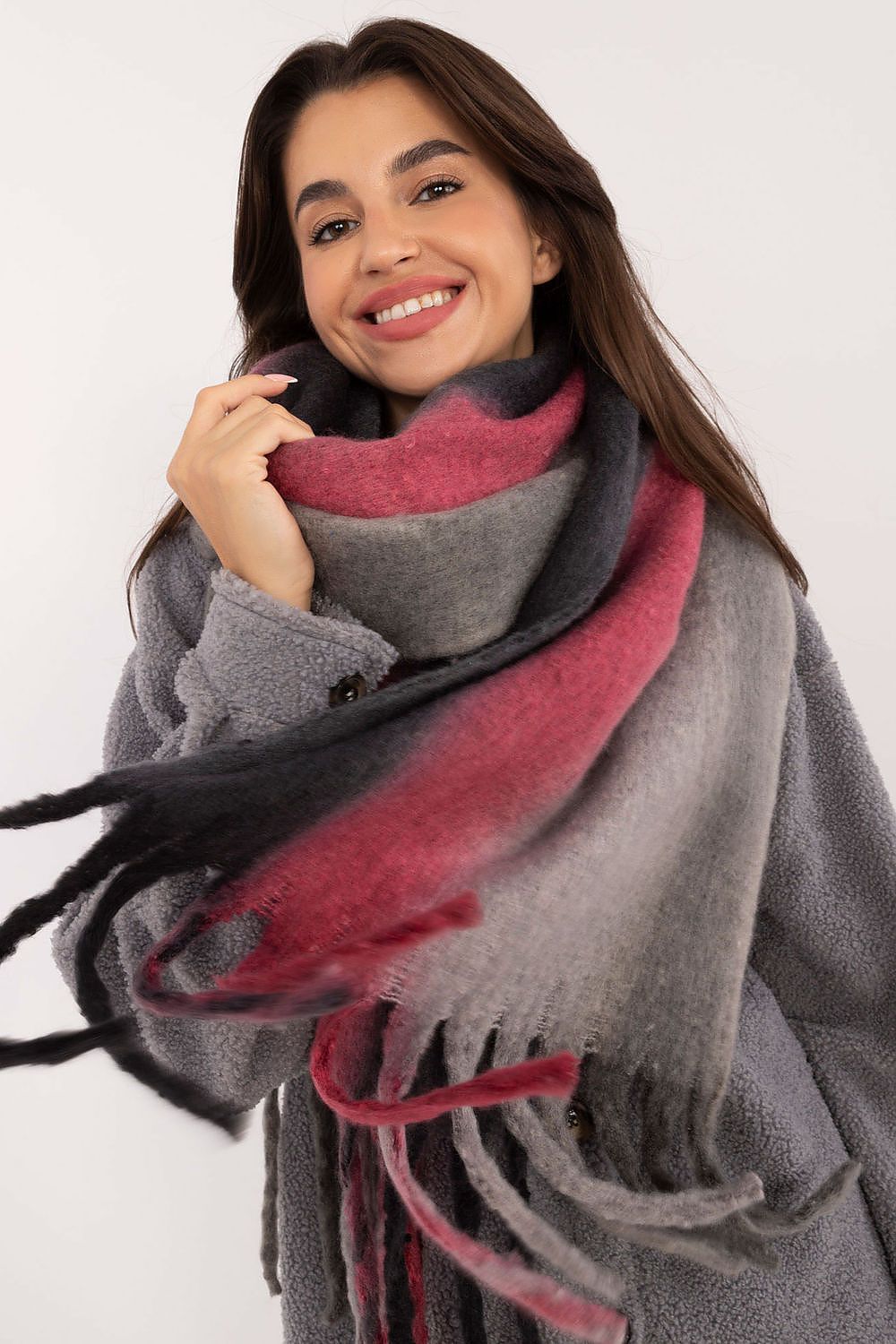 Chic Tasselled Winter Wrap