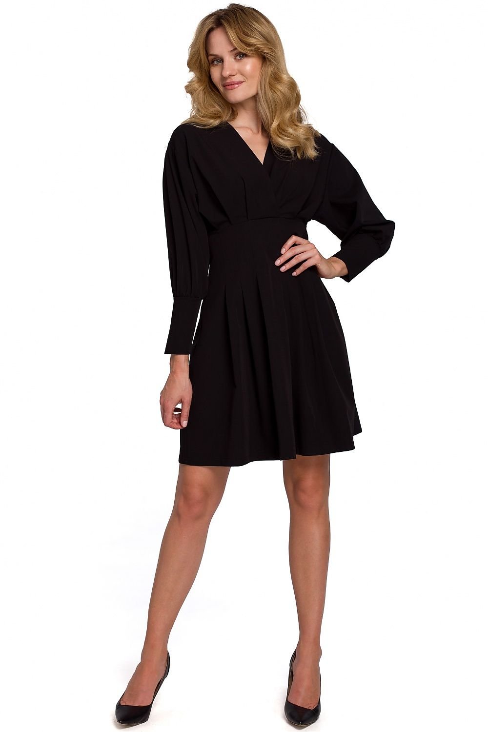 Elegant Pleated Kimono Sleeve Dress