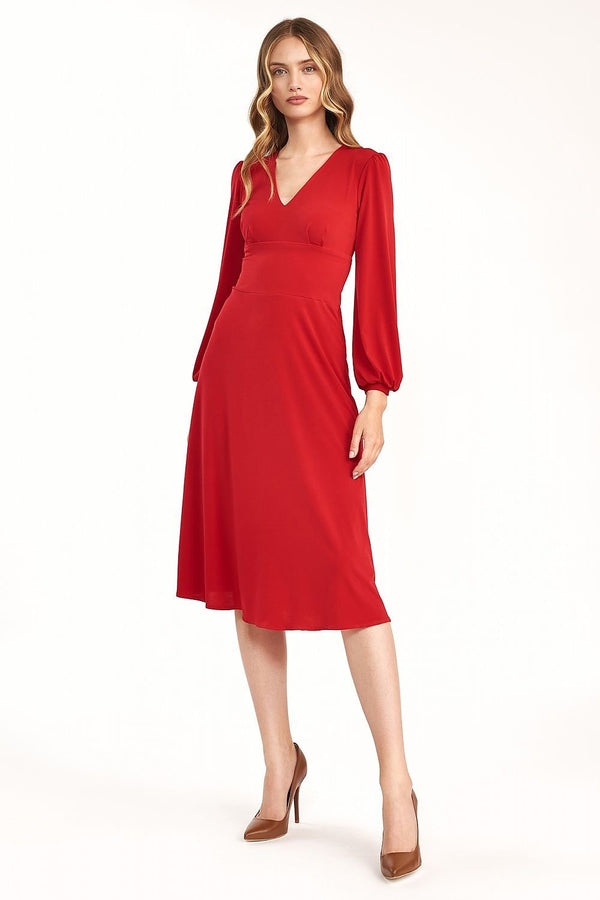 Waist-Emphasizing Midi Dress