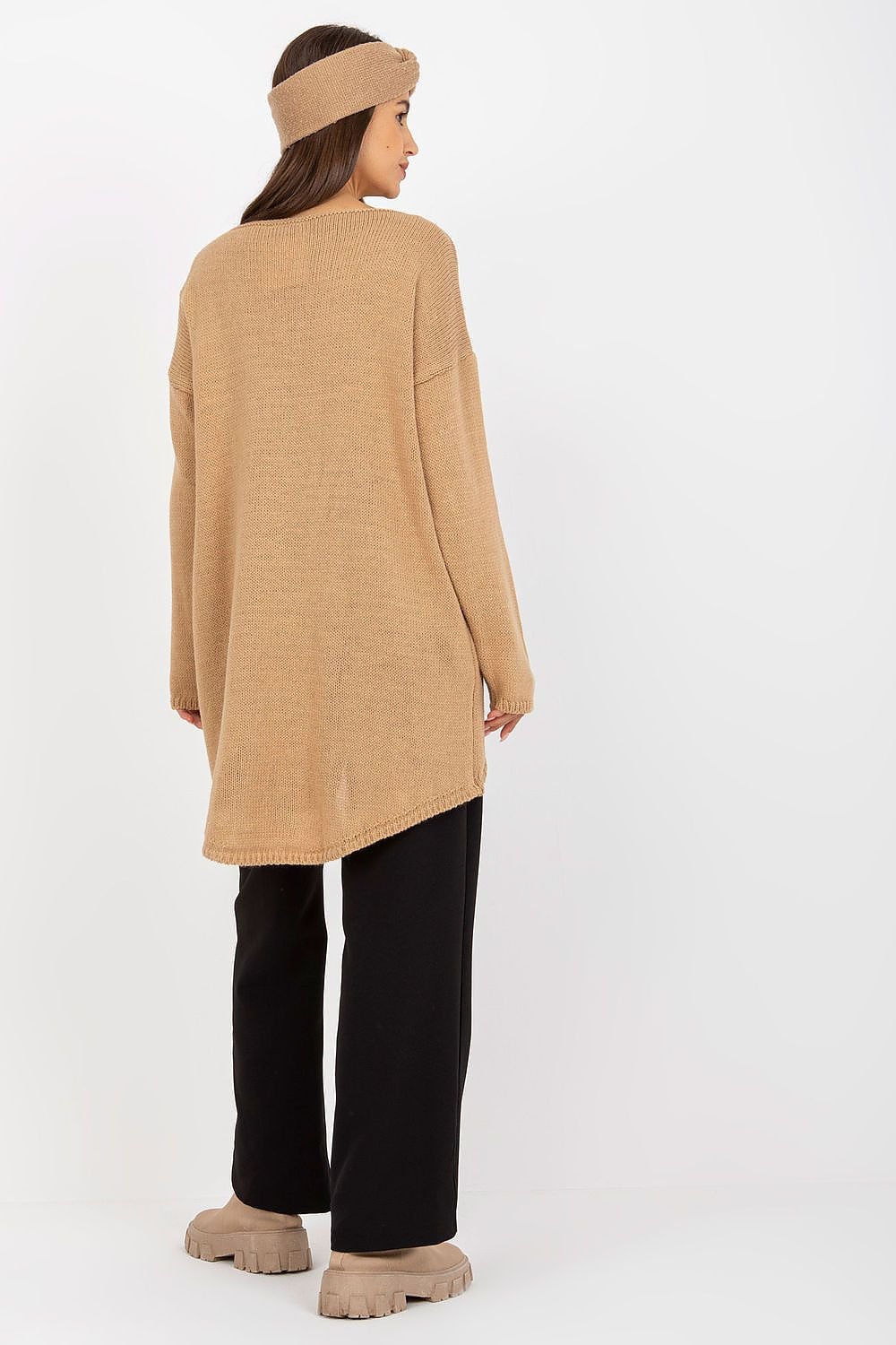 Chic Boat Neck Sweater