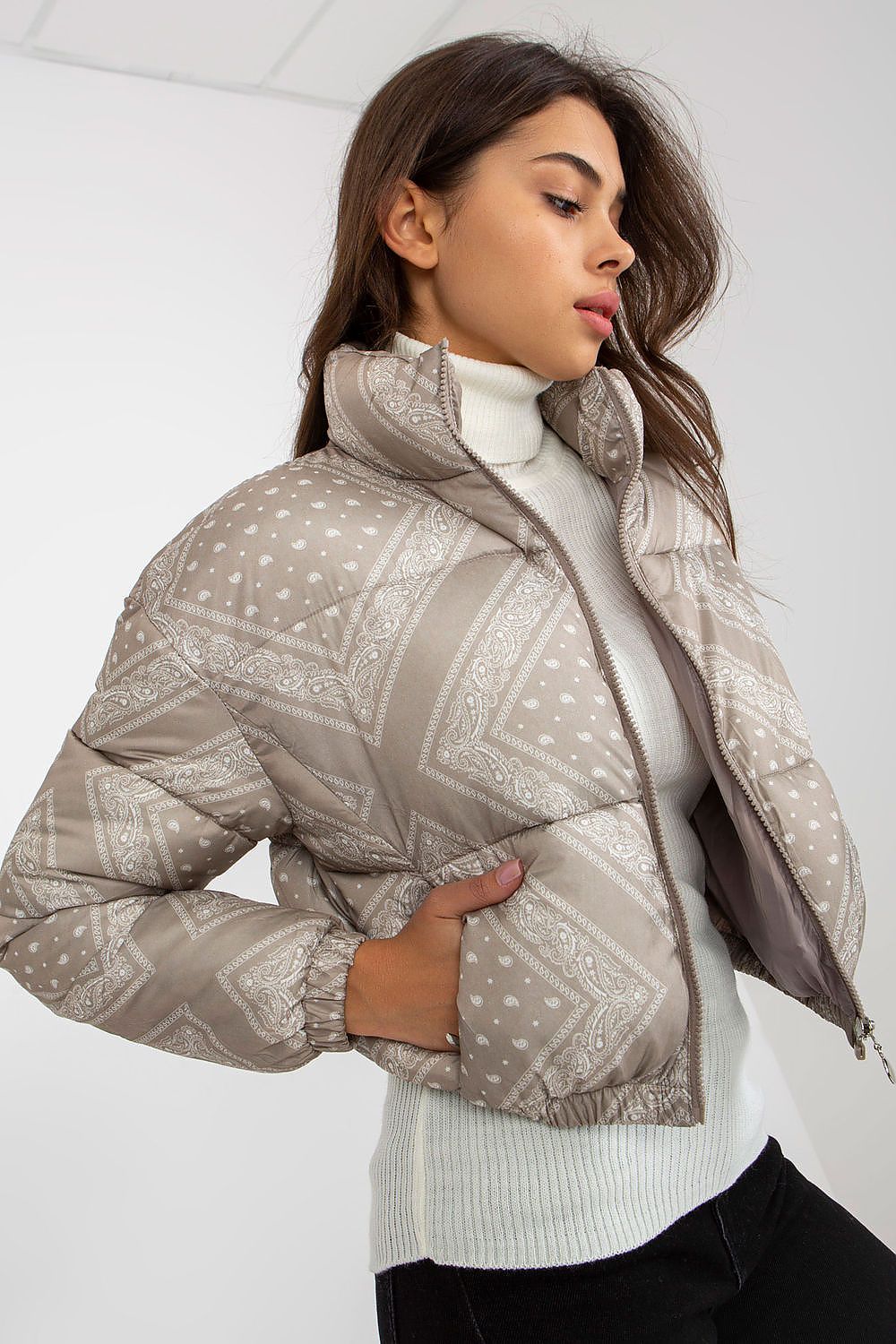 Sustainable Jacket - Stylish Fit - Michelle & Kenza Co.