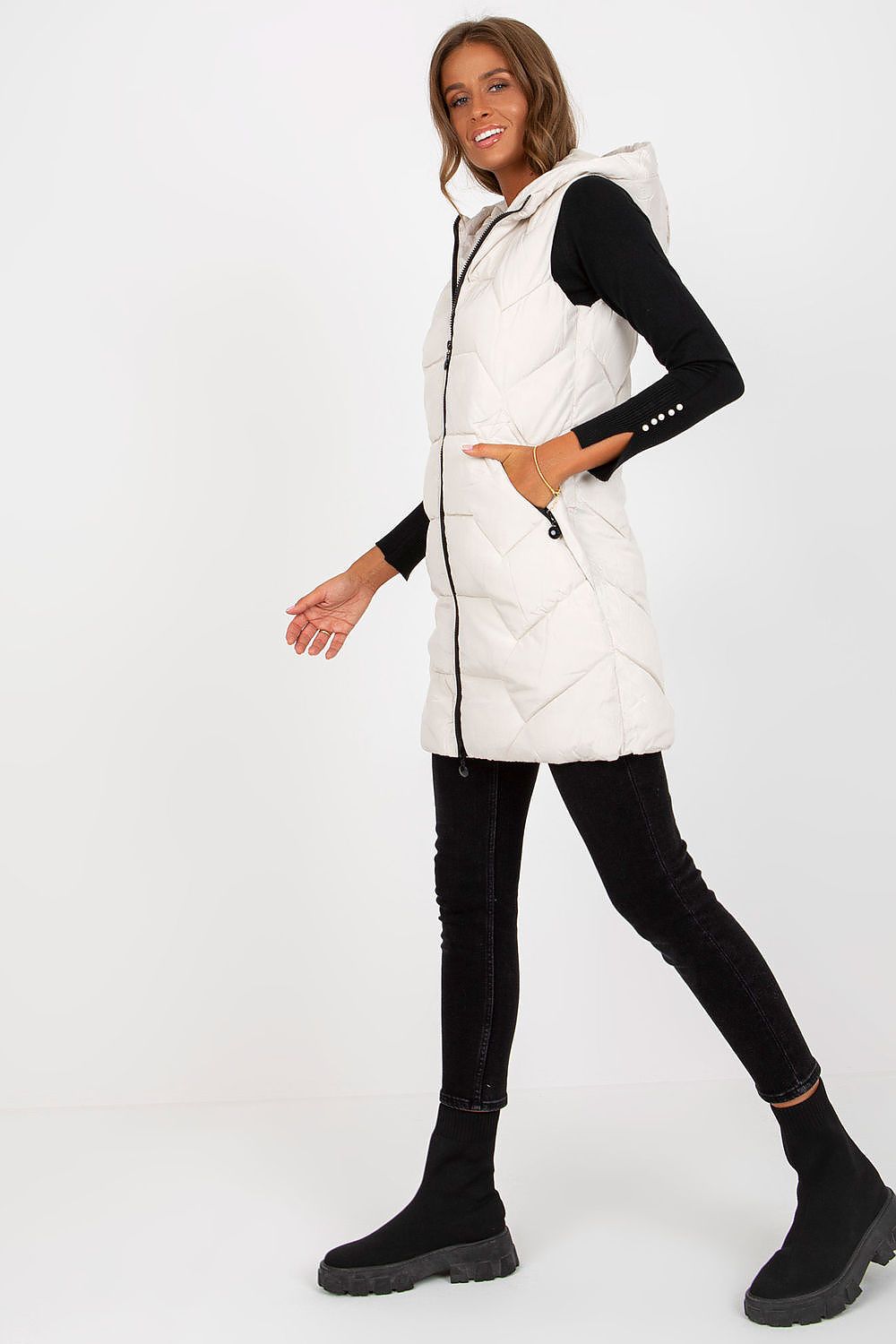 Lightweight Gilet with Sleek Design - Michelle & Kenza Co.