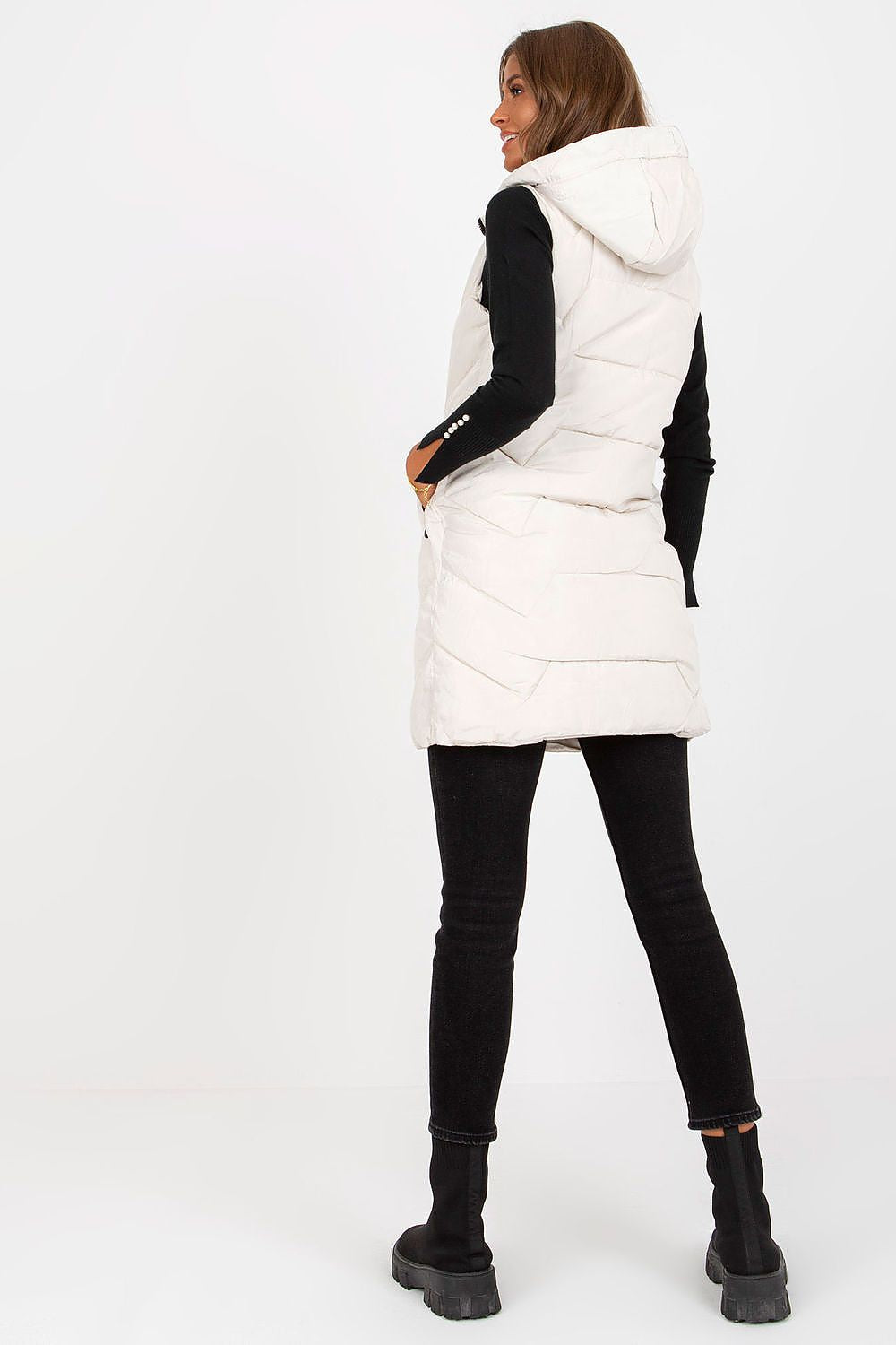 Lightweight Gilet with Sleek Design - Michelle & Kenza Co.