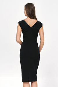 Form-Fitting Emerald V-Neck Dress