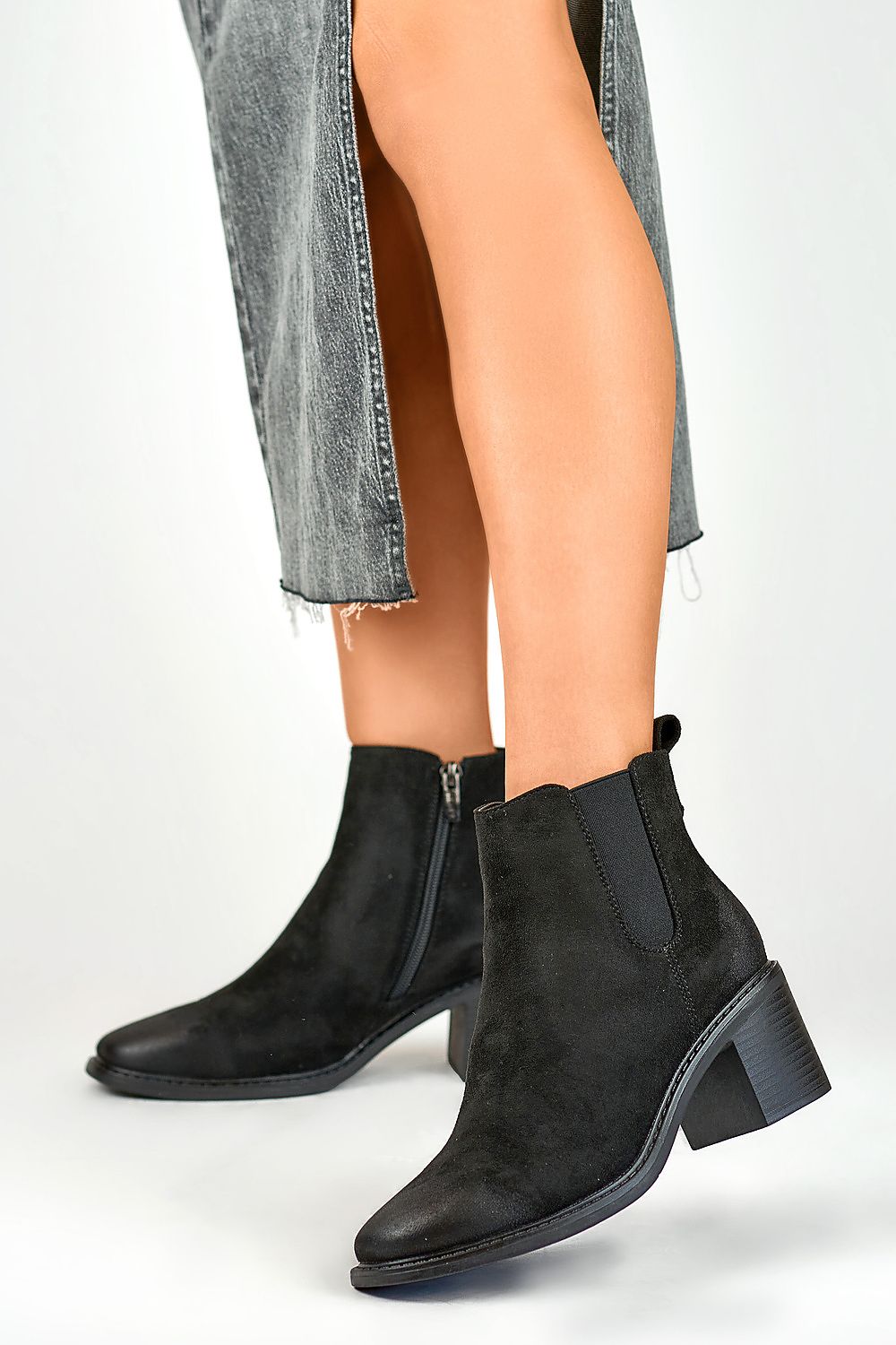 Elegant Organic Leather Heeled Boots