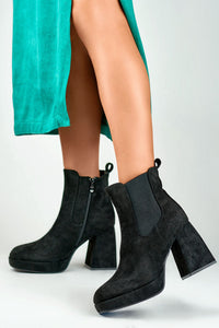 Elegant Suede Heel Boots