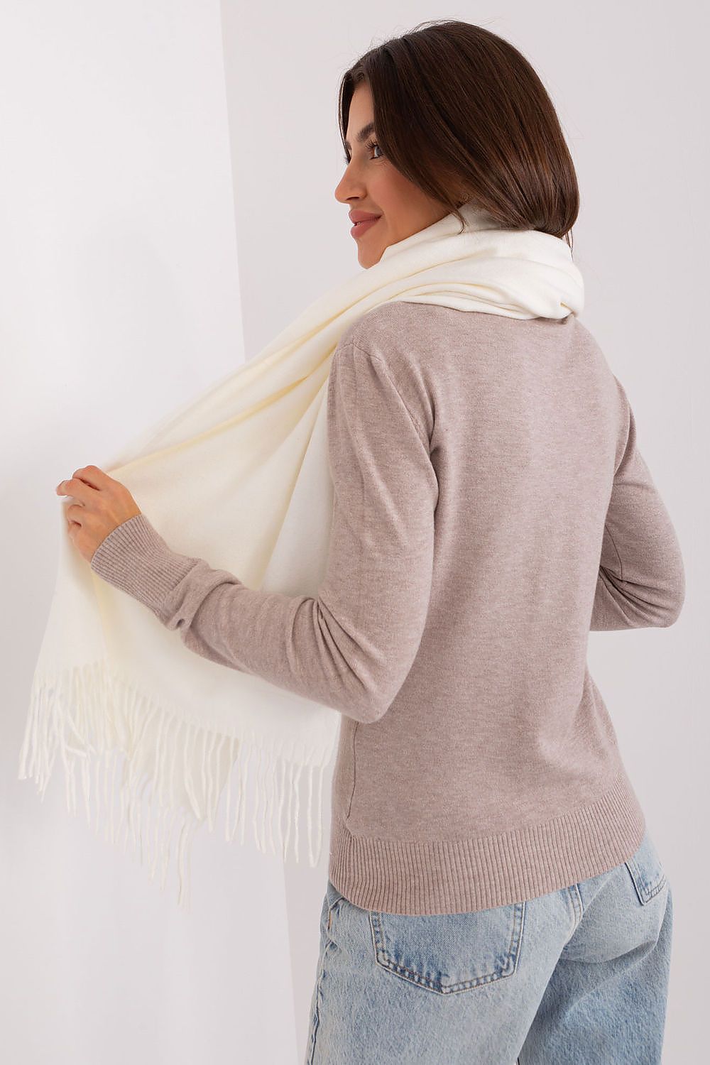 Chic Long Scarf - Tasselled