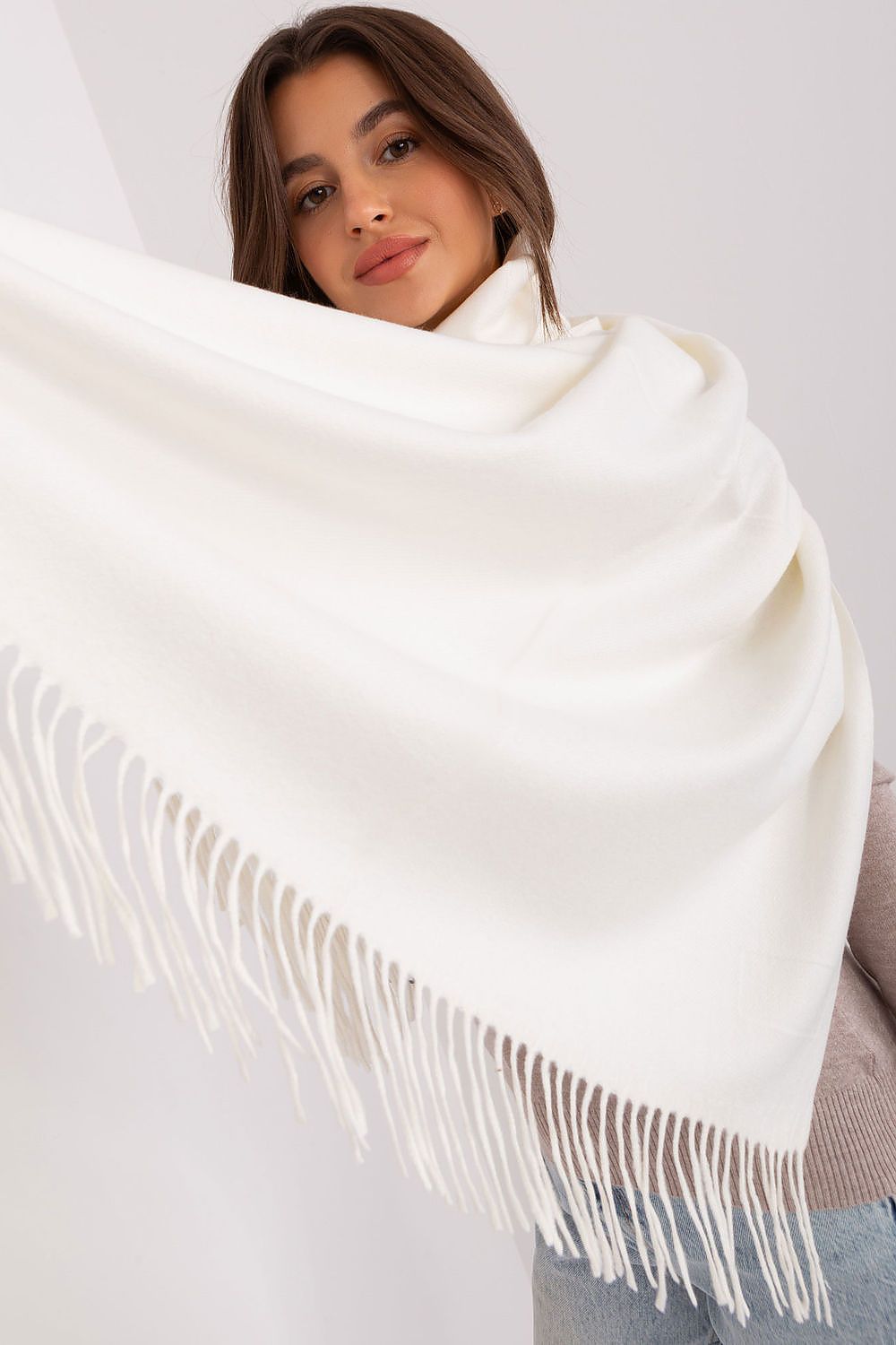 Chic Long Scarf - Tasselled